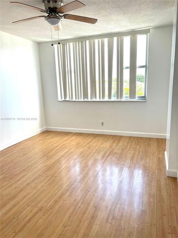 4400 Hillcrest Drive 408B, Hollywood, FL 33020