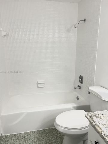 4400 Hillcrest Drive 408B, Hollywood, FL 33020