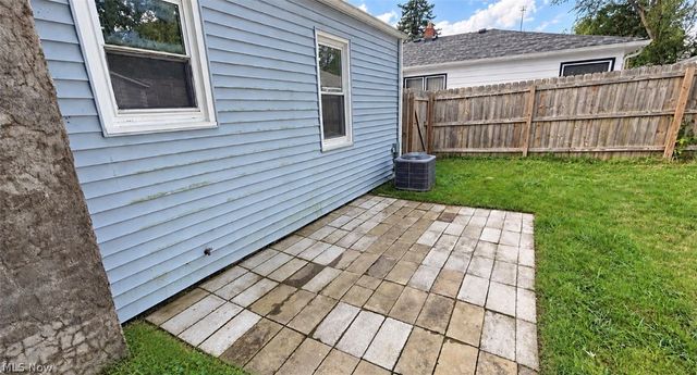 1193 Greenwood Avenue, Akron, OH 44320