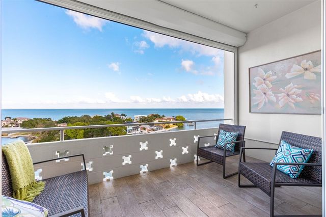 1365 SNELL ISLE BOULEVARD NE 8D, St Petersburg, FL 33704