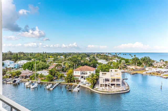 1365 SNELL ISLE BOULEVARD NE 8D, St Petersburg, FL 33704