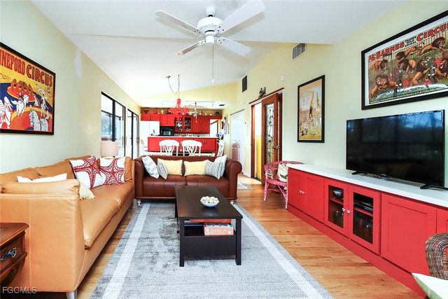 662 Donax ST, Sanibel, FL 33957