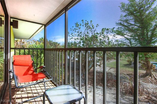 662 Donax ST, Sanibel, FL 33957