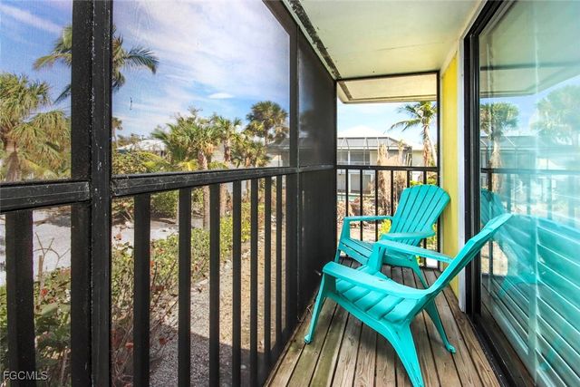 662 Donax ST, Sanibel, FL 33957