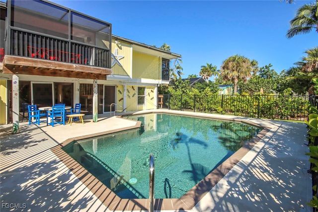 662 Donax ST, Sanibel, FL 33957