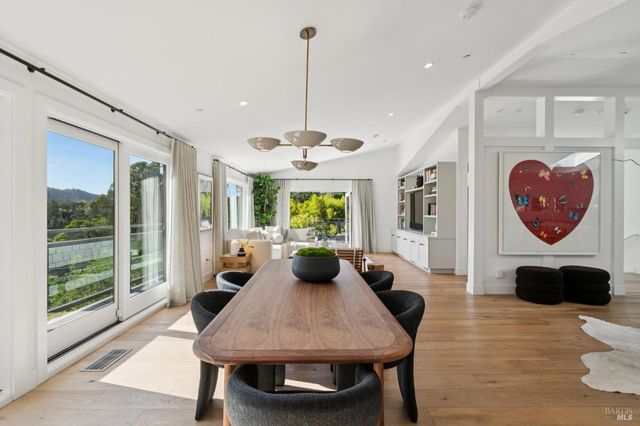 30 Corte Sereno, Greenbrae, CA 94904