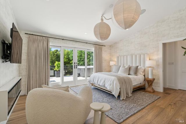 30 Corte Sereno, Greenbrae, CA 94904