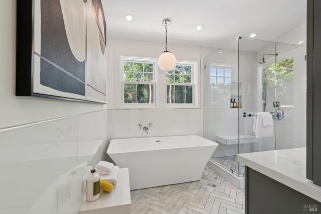 30 Corte Sereno, Greenbrae, CA 94904