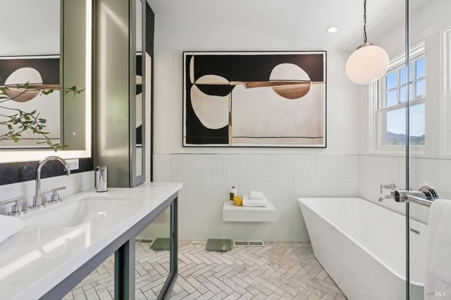 30 Corte Sereno, Greenbrae, CA 94904