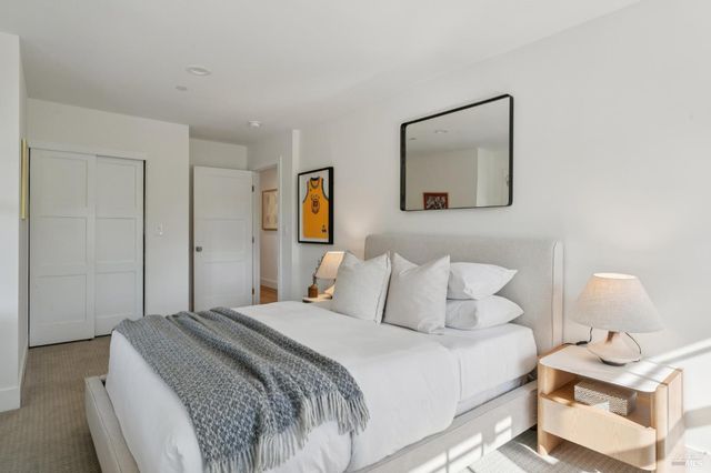 30 Corte Sereno, Greenbrae, CA 94904