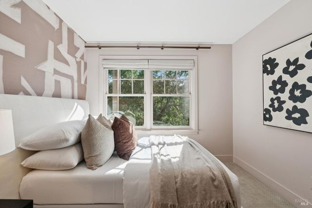 30 Corte Sereno, Greenbrae, CA 94904