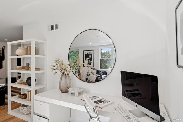 30 Corte Sereno, Greenbrae, CA 94904