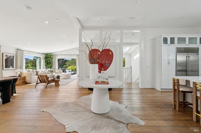 30 Corte Sereno, Greenbrae, CA 94904