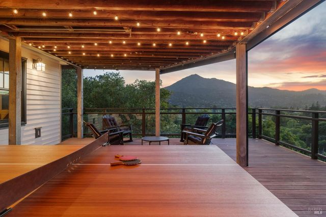 30 Corte Sereno, Greenbrae, CA 94904