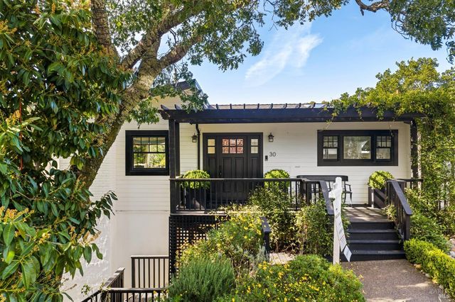 30 Corte Sereno, Greenbrae, CA 94904