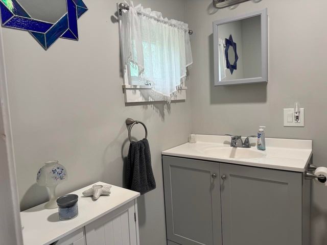 41 Park Street, Swanzey, NH 03431