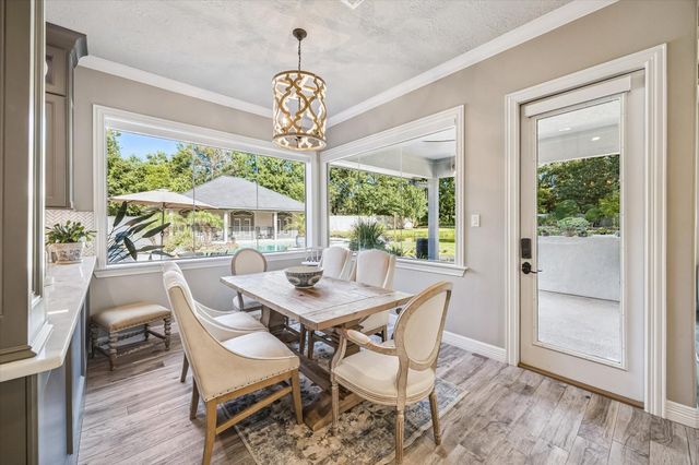 11 Turtle Cove Court, Kingwood, TX 77346