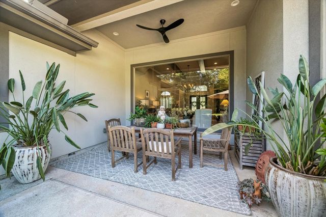 11 Turtle Cove Court, Kingwood, TX 77346