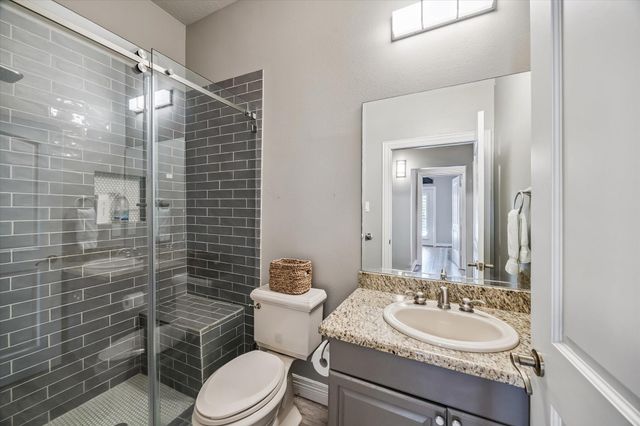 11 Turtle Cove Court, Kingwood, TX 77346