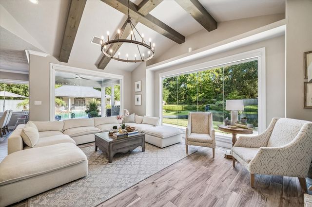 11 Turtle Cove Court, Kingwood, TX 77346