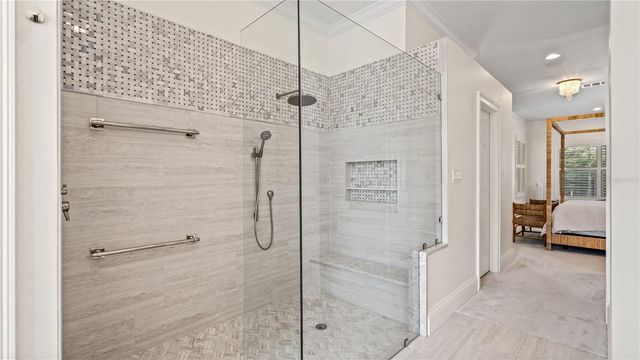 4811 KEENELAND CIRCLE, Orlando, FL 32819