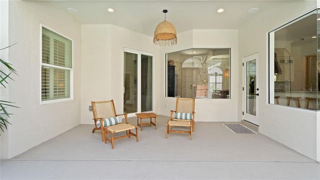 4811 KEENELAND CIRCLE, Orlando, FL 32819