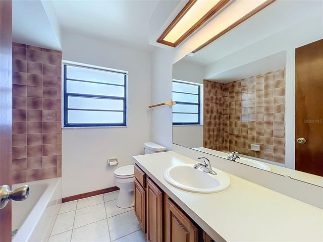 1532 SACKETT CIRCLE, Orlando, FL 32818