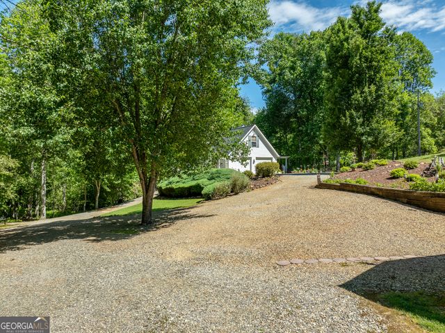 724 Fish Cove Road, Blairsville, GA 30512