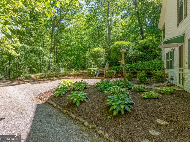 724 Fish Cove Road, Blairsville, GA 30512