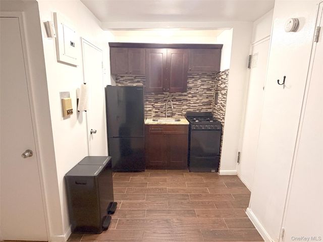 84-50 169th Street 319, Jamaica, NY 11432