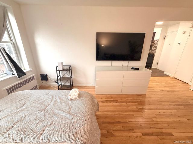 84-50 169th Street 319, Jamaica, NY 11432