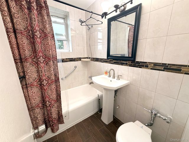 84-50 169th Street 319, Jamaica, NY 11432