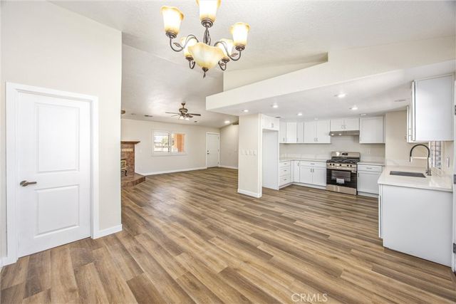 8305 Topaz, Hesperia, CA 92344