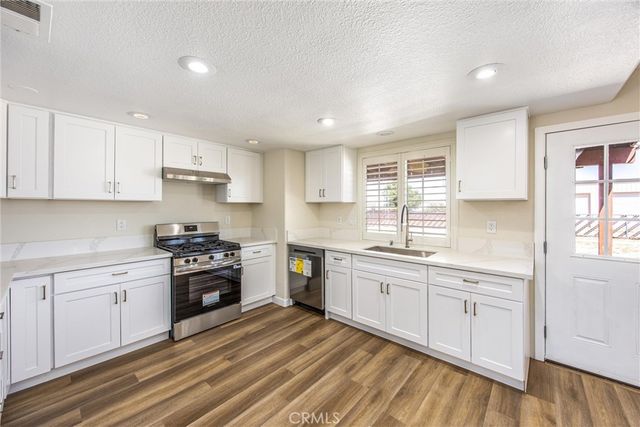 8305 Topaz, Hesperia, CA 92344