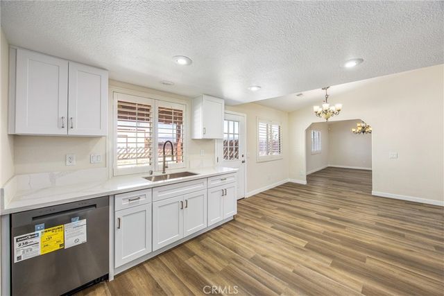 8305 Topaz, Hesperia, CA 92344