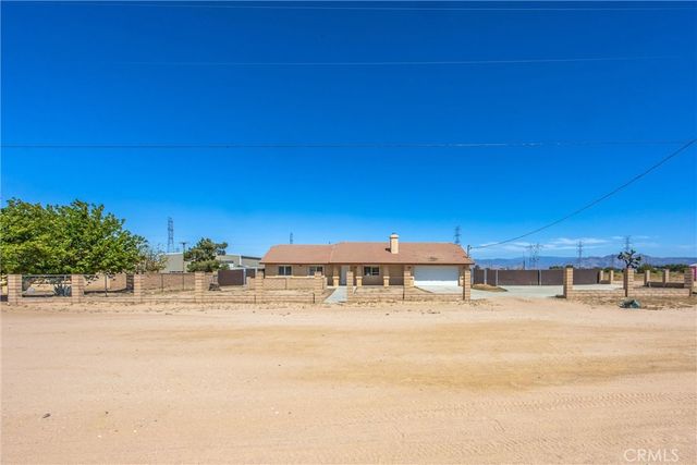 8305 Topaz, Hesperia, CA 92344