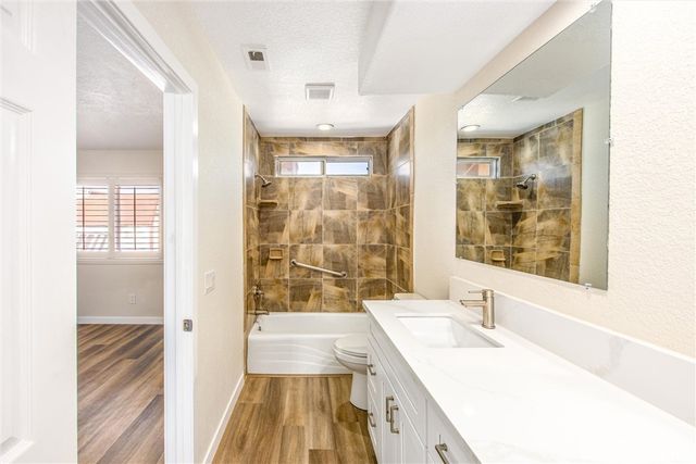 8305 Topaz, Hesperia, CA 92344