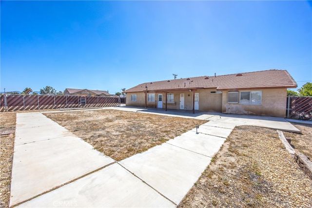 8305 Topaz, Hesperia, CA 92344