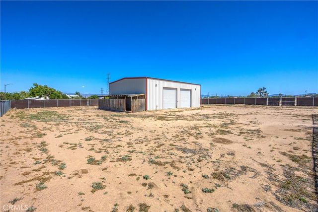 8305 Topaz, Hesperia, CA 92344