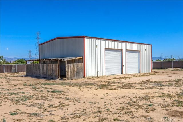 8305 Topaz, Hesperia, CA 92344