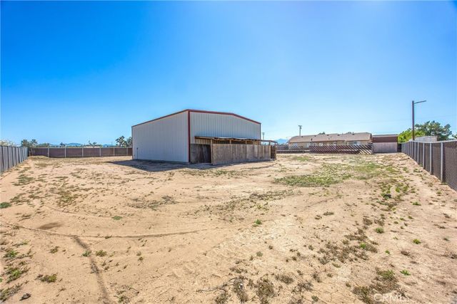 8305 Topaz, Hesperia, CA 92344