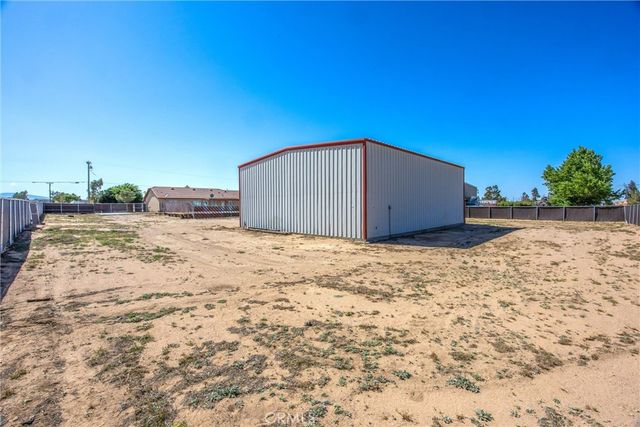 8305 Topaz, Hesperia, CA 92344