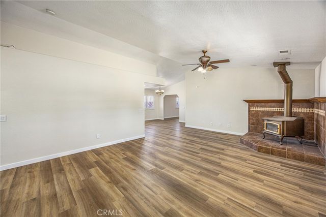 8305 Topaz, Hesperia, CA 92344