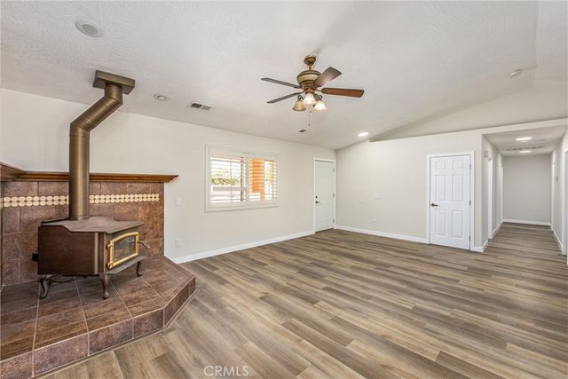 8305 Topaz, Hesperia, CA 92344