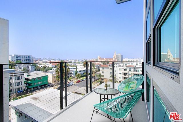 2847 Leeward Avenue 206, Los Angeles, CA 90005