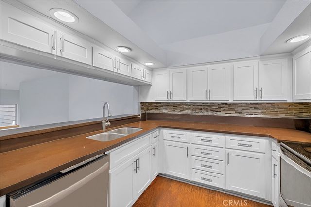 781 Grayling, Costa Mesa, CA 92626