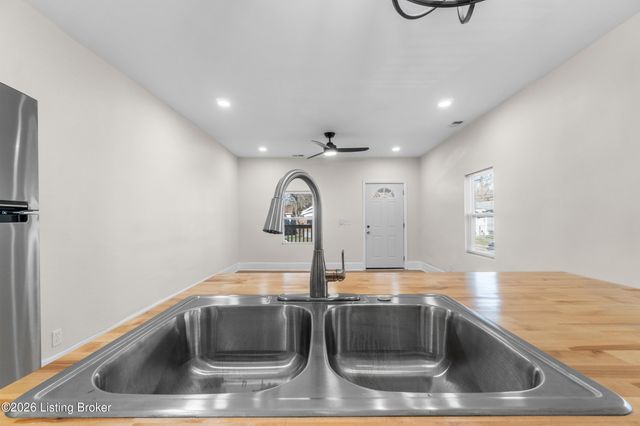 3328 Hale Ave, Louisville, KY 40211