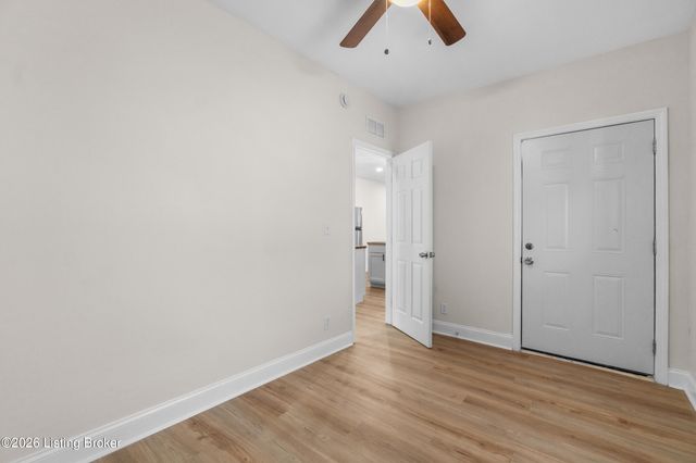 3328 Hale Ave, Louisville, KY 40211