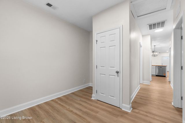 3328 Hale Ave, Louisville, KY 40211