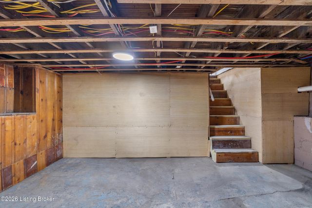 3328 Hale Ave, Louisville, KY 40211